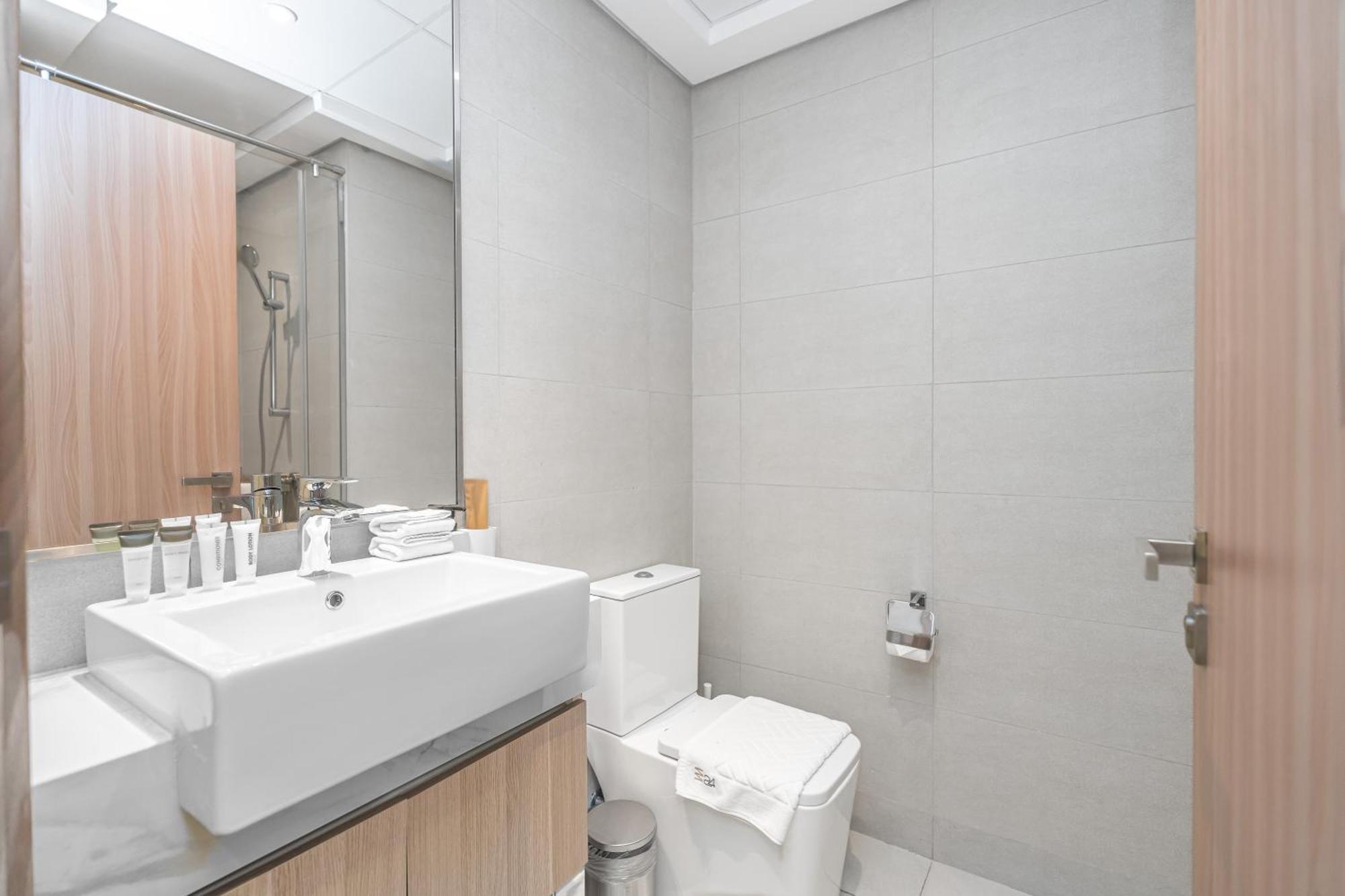 Escape24 Stylish Studio Azizi Riviera 8 Meydan One Dubai Exterior foto